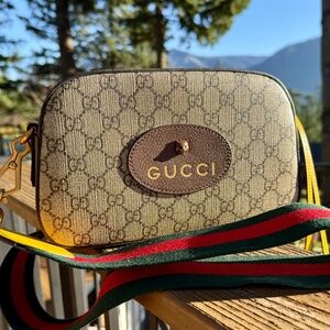 GG EUC Neo Vintage Messenger Bag (see description)